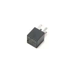 RELÉ (4 PIN)