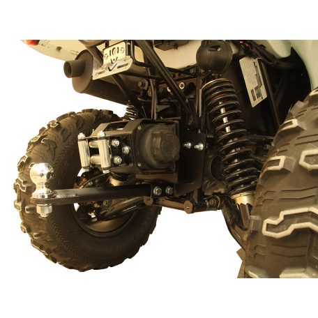 Hátsó csörlőre szerelhető munkaeszköz tartó adapterek: Access AX600/700/800