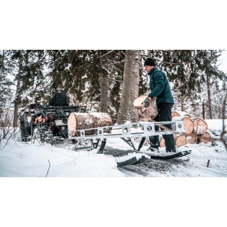 Ski sled: (platform Pótkocsi on skis)