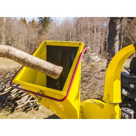 Faaprító, gallydaráló: G2: ( Briggs & Stratton 14hp )