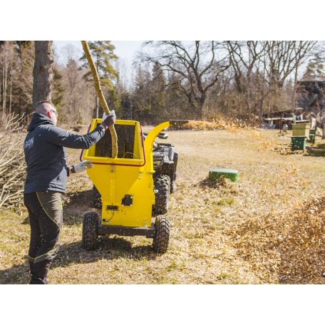Faaprító, gallydaráló: G2: ( Briggs & Stratton 14hp )