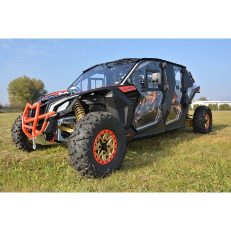 Can-Am Maverick X3 Max vezetőfülke