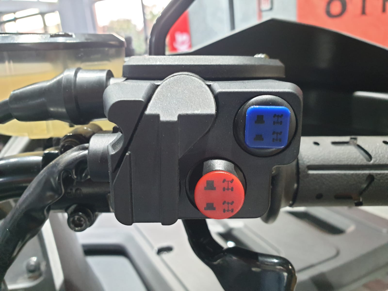 Mi az előnye a hátul is kapcsolható differenciál művel szerelt ATV-nek?